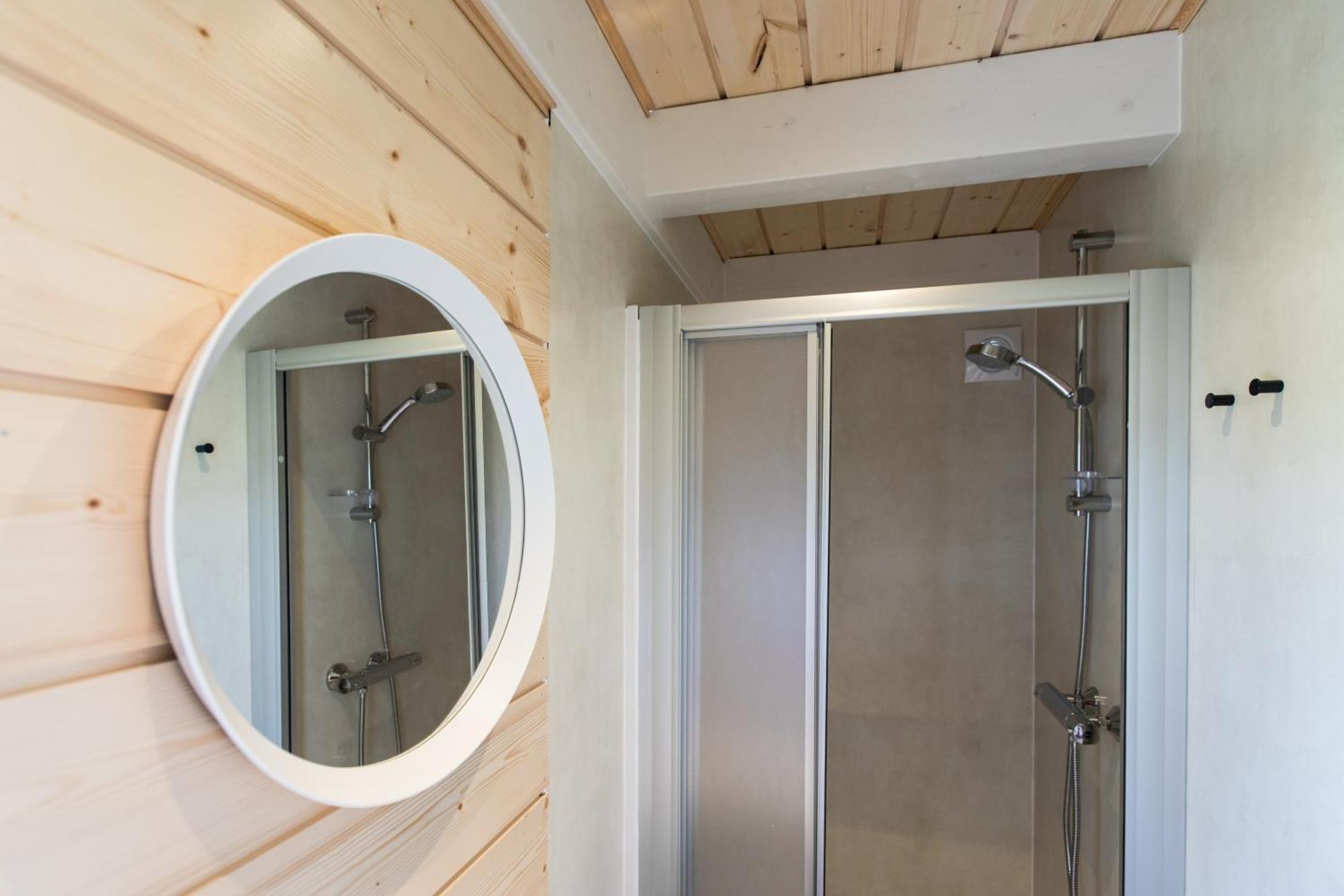 多克姆Tiny House - Optioneel Met Hottub公寓 外观 照片